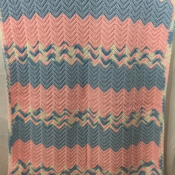 Handmade Crocheted Afghan Chevron Zig Zag Baby Blanket - Picture 5 of 5